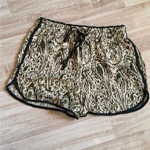 Zara Cream and Olive Green Printed Women's Shorts